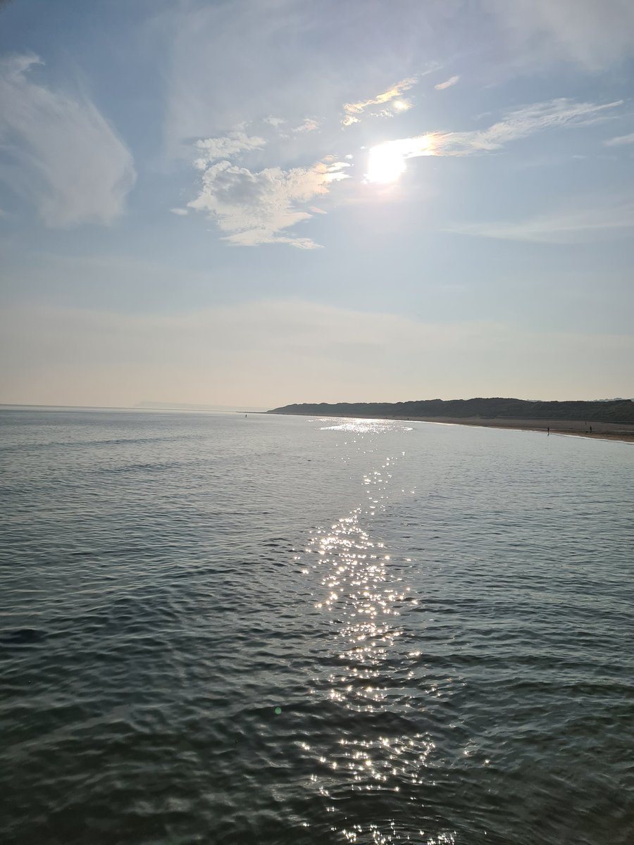 I won't go on a rant this morning (though I could 🤬)
Beautiful warm bright morning in #Portrush
Have a great Saturday folks
#scoopthepoop
#beresptful #takeyourlitterhome
#benice
@ILoveNorthCoast @VisitPortrush @loveportrush @babushkafoods @angie_weather @WeatherCee @herobelfast