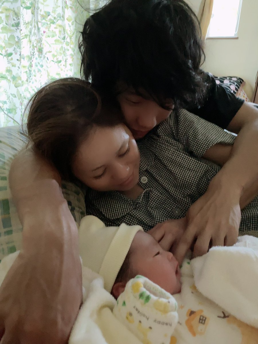 rn6_strm's tweet photo. という事で
0721 16:58に3565gの女の子が誕生しました！ 
名前は渚珠子(すずこ)です。
めちゃくちゃ可愛いですねやべーですね
これからすずの事もよろしくお願いします♡ https://t.co/RBjSuuCvEe