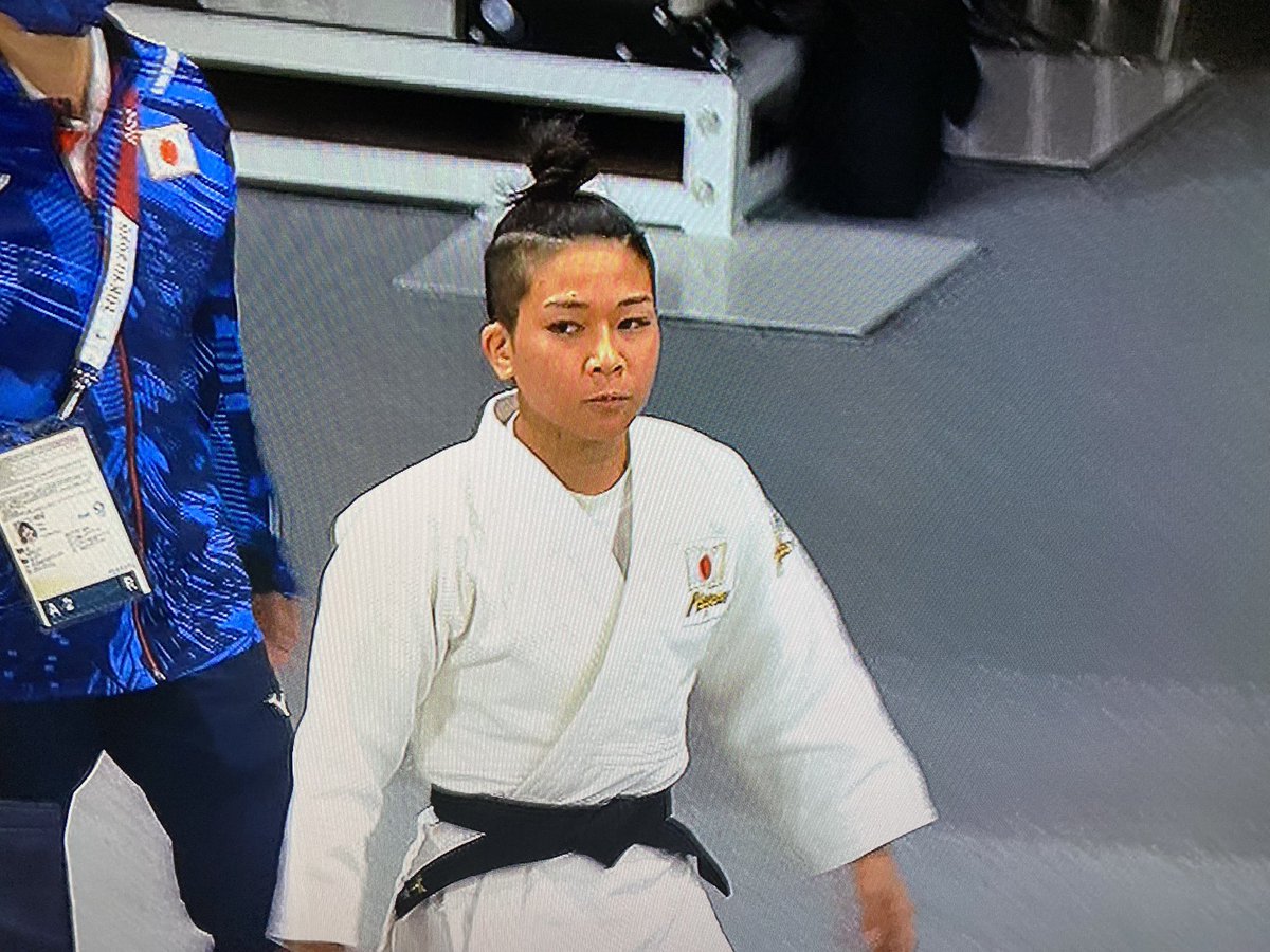 女子柔道の渡名喜風南の髪型が気になる 2ページ目 Togetter