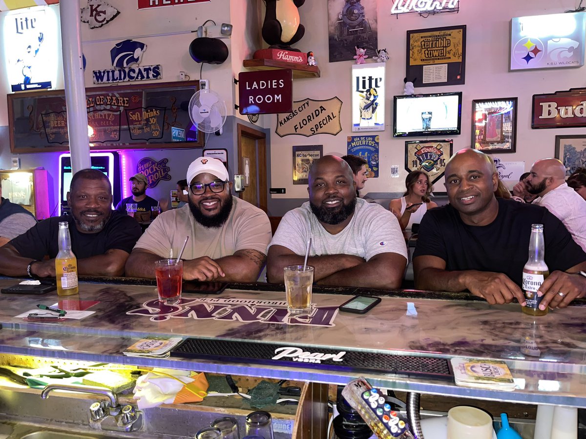 RollCallSportz's tweet photo. Well we didn’t win the golf ⛳️ tournament but a respectable finish. Also got to bring in some new listener🎧 to the @RollCallSportz sports fam. Stay tuned…more to come. #mhsfb #golf #emaw #mhk #littleapple #stagg https://t.co/qdaZCezCe1