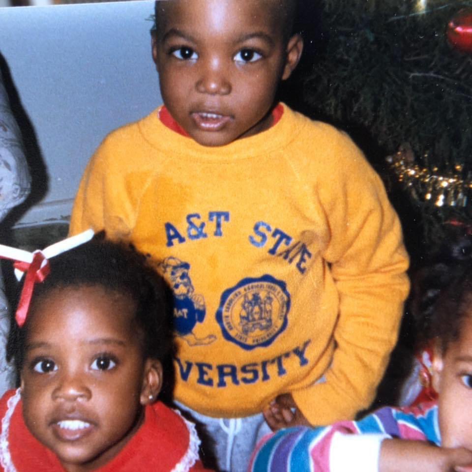 antwanstaley's tweet photo. Well I made it another orbit around the sun. Been a crazy 12 months for everyone with a lot of changes, me included. Thanks to everyone who supports me and has read my articles throughout the years. To old and new friends and even cheers to my former ones as well. ♌️ 🦁🥂 👊🏿 https://t.co/BROvh9V0Z3