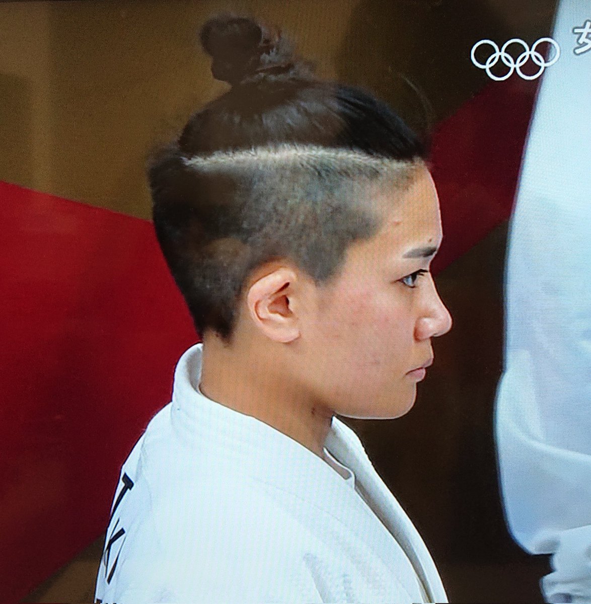 女子柔道の渡名喜風南の髪型が気になる 4ページ目 Togetter 女子柔道の渡名喜風南の髪型が気になる 4ページ目 Togetter