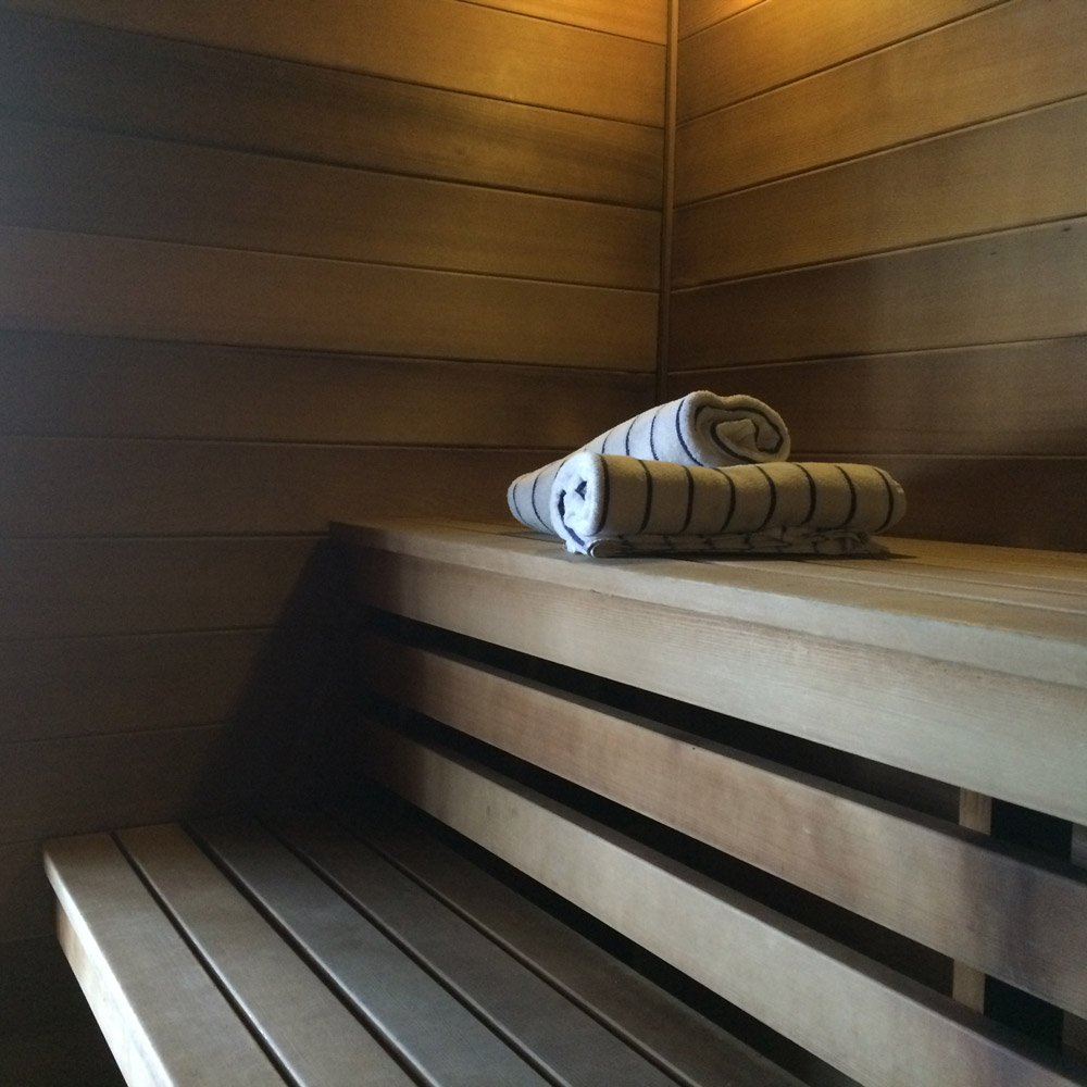 NovotelCanberra's tweet photo. #WarmUp in our cedar wood sauna. #NovotelCanberra #Sauna https://t.co/w8RULAa56j