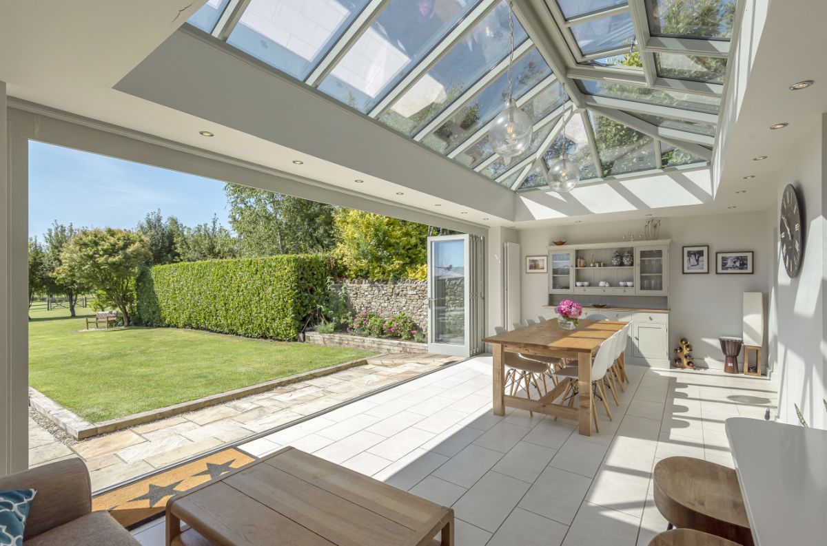 dsalisburycons's tweet photo. Good news: we’ve teamed up with our friends at @nevillejohnsongroup to share some expert advice into some of the key benefits that adding an orangery or garden room to your home will provide 😍 

https://t.co/BogUakJdtU

#Orangery #Design #luxury #homeinspo #home #homerenovation https://t.co/hf5H66QVRp