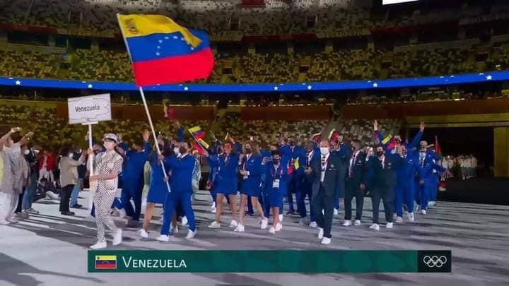 VNLACARACAS's tweet photo. Éxito muchachos, sean los logros ha obtener, igual son orgullo de nuestra Venezuela y ese color azul demasiado hermoso, Dios los bendiga y éxitos .... https://t.co/L3E6ZWOkDz