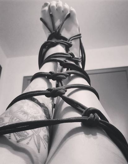 Princes24377546's tweet photo. You get me closer to God

#feetoftwitter👣 #tiedtoes #shibari #bdsm #ropeplay #rope #feetkink #ropeart https://t.co/X6vcwHgaTV