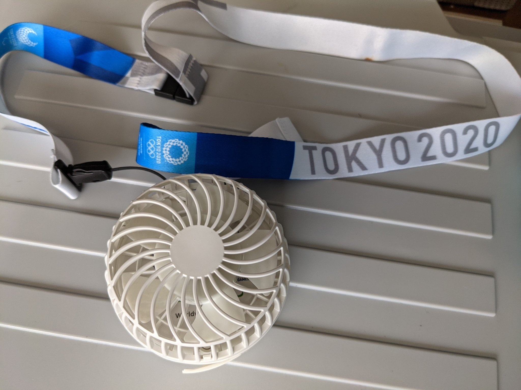 新品2個☆ Panasonic パーソナルファン首掛け 小型扇風機 東京2020 新品2個☆ Panasonic パーソナルファン首掛け 小型扇風機 東京