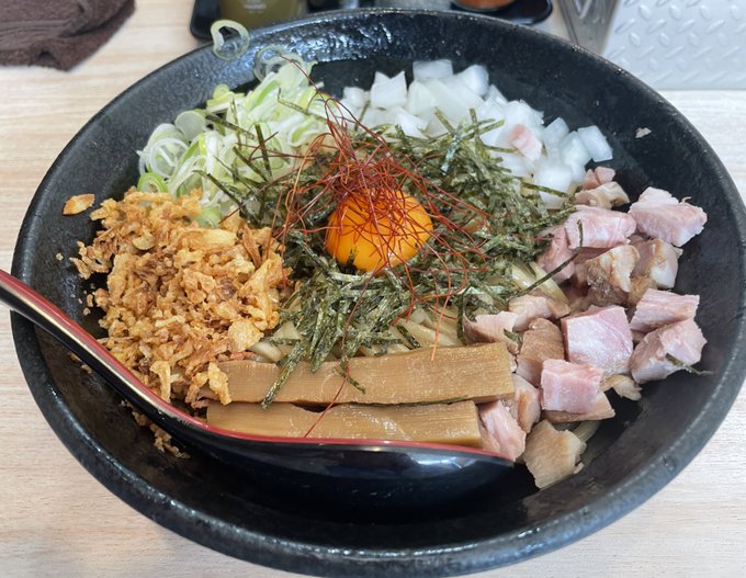 早く上がれるとここのまぜそばが食えるのだ(^ω^) 