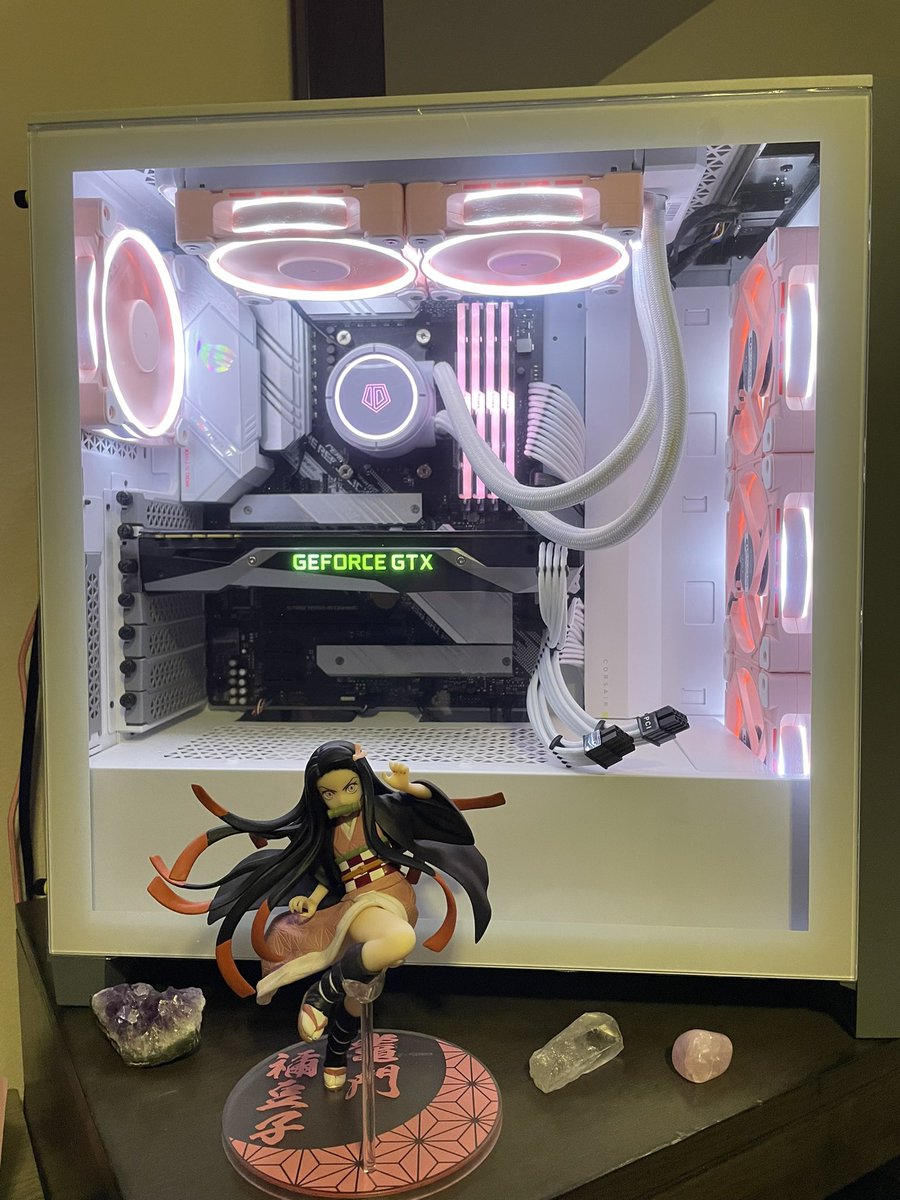 scarlett_bbyuwu's tweet image. NEW PC HYPE.

So in love with it😍😇😘

*****please excuse the extra pci cable, 3080 WILL BE HERE MONDAY*****

#pcbuild #pinkbuild #pinkpc #pinkaesthetic #pcgamer #girlgamer #pcbuild #pink #uwu #anime #aesthetic #newpc #newbuild