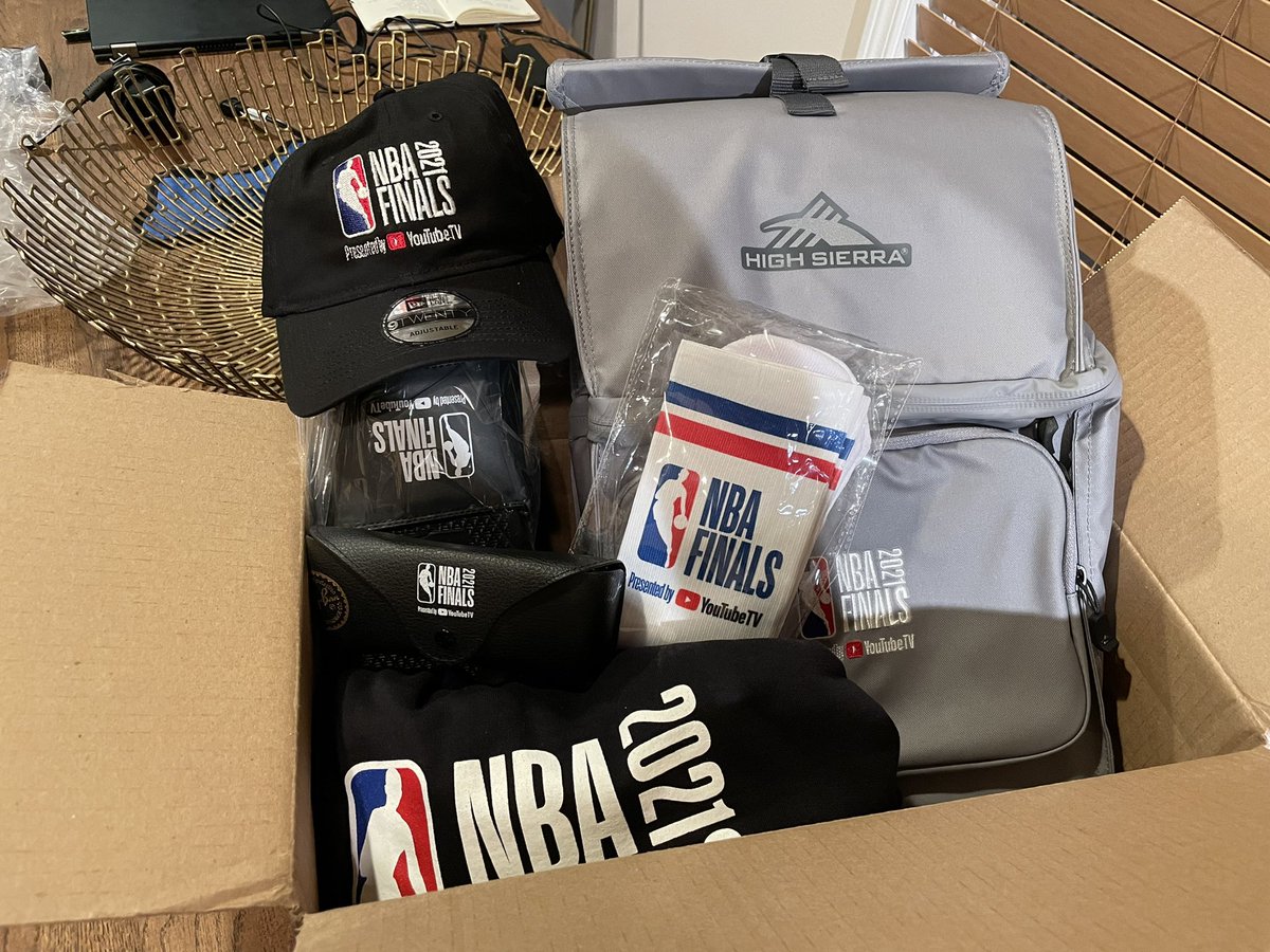 JoeAigner's tweet photo. BIG THANK YOU TO @YouTubeTV! Thank you for the amazing #NBAFinals gift basket! These @ray_ban sunglasses are fire 🔥🔥🔥🔥 https://t.co/1QzSnppMEZ