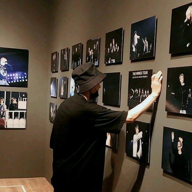 chu19002837's tweet photo. No one asked, but here's #YOONGI being a Boyfriend Material https://t.co/4MzkSJJoRT