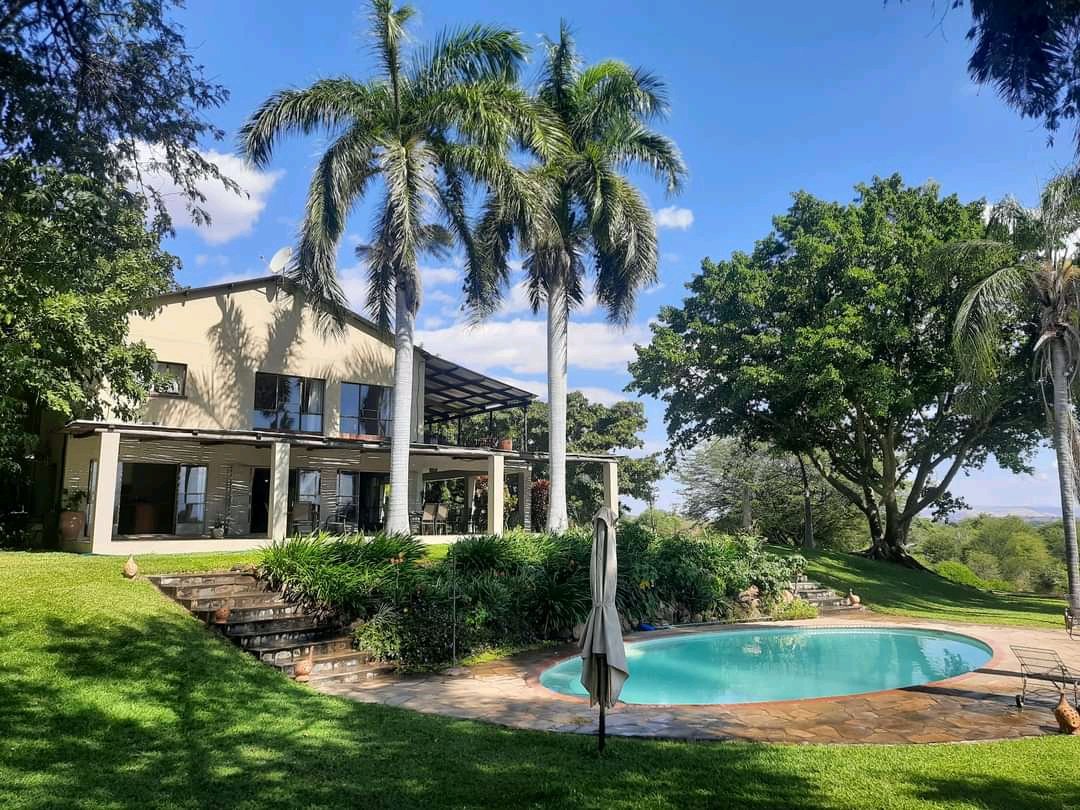 zimadventures's tweet photo. 📌If you want a destination without many tourists but with great fishing spots, Chirundu is the best option🇿🇼

💠For $95/person you will have Airstrip transfers, bed, 3meals per day, cordials, hot drinks, 1game drive per day &amp; many more😍

📲Whatsapp at +263783682334 for Bookings https://t.co/48xZydLlGC