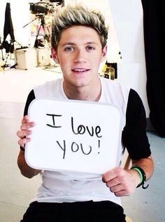 Potatoe78406520's tweet image. #Happy11YearsOneDirection  okey, time Goes too fast...