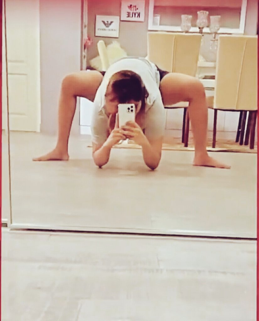 Divyadiv1995's tweet photo. Make the Impossible One's into a POSSIBLE ONE in Your Life's Diary.
#ShivaniNarayanan #HipMobilityChallenge #KeepOnWorkingHard https://t.co/GQGuL9Socn