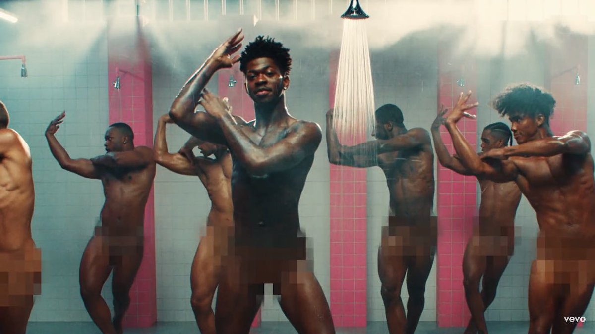 Japanese pala si lil nas x? pic.twitter.com/byFP0HdYMj. 