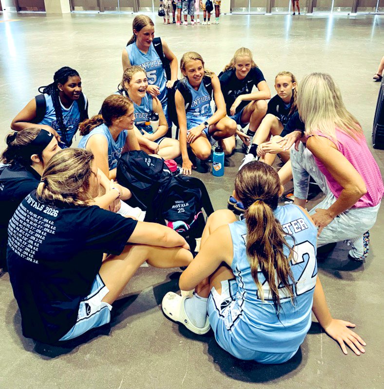 @RoyalsKentucky Won gold at The Orlando Splash.  Now, headed into bracket play at The National Championships. <a href="/Ohio_Basketball/">OhioBasketball.com</a>