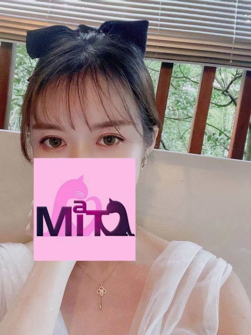 mita6662's tweet photo. 女生档案 #约炮 #广州约炮 #深圳约炮
昵称：狐狸/茉莉
坐标：广州
年龄：24
身高：165
体重：86
职业：秘
星座：金牛
Cup：B
擅长：唱歌 旅游
性格：文静
喜欢的男生类型：大方 爽快 https://t.co/x4CnvPEmji