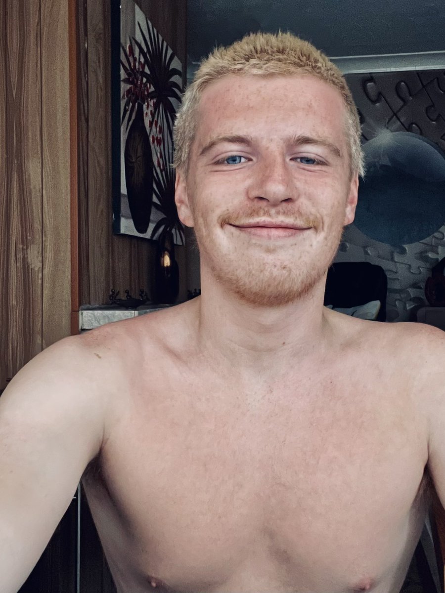 IsWebdesign's tweet image. We changed the CSS on this guys hair colour. 
#100DaysOfCode #WomenWhoCode #Python #javascript #Linux #opensource #DEV #code  #programmer #DEVCommunity
 #coding #javascript #DevOps #DataScience #MachineLearning  #bigdata #programming #Flutter