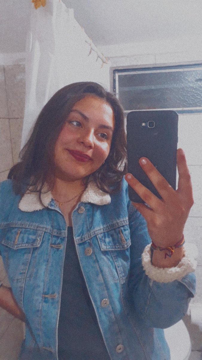 <3