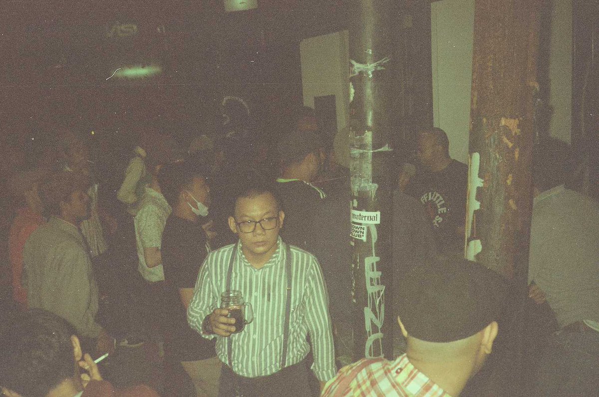 underexpressure's tweet photo. Event musik &amp; scooter yang di adakan tiap tahun #LEBARIDE yang kali ini 2021 diselenggarakan oleh #JAKARTASOULANDREGGAE bertempat di #DAISPACECOFFEE Taman Barito Jakarta selatan.

📸: FUJI DI-8
🎞️: AnakAnalog asa 200
📸: Daniel Skins

#JAKARTASKINHEAD #LEBARIDE #TAMANBARITO https://t.co/DAUgX6qAy8