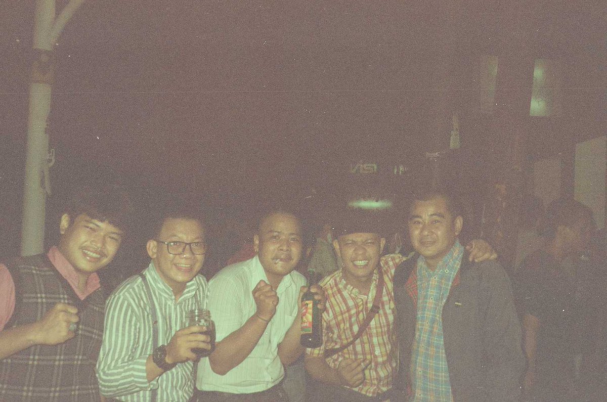 underexpressure's tweet photo. Event musik &amp; scooter yang di adakan tiap tahun #LEBARIDE yang kali ini 2021 diselenggarakan oleh #JAKARTASOULANDREGGAE bertempat di #DAISPACECOFFEE Taman Barito Jakarta selatan.

📸: FUJI DI-8
🎞️: AnakAnalog asa 200
📸: Daniel Skins

#JAKARTASKINHEAD #LEBARIDE #TAMANBARITO https://t.co/XQ5ZQhlRV5