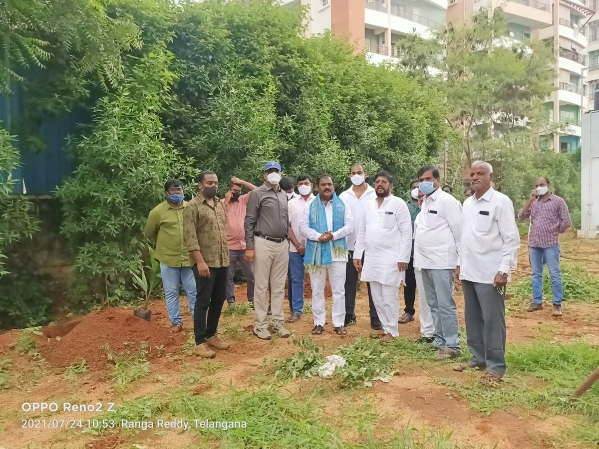 Haritha Haram program at Kondapur section, under Madhapur sub division, O&M DN.XV along with GM @hmwssbgmom15 @JSrinarayana @HMWSSBOnline and Corporater Garu.