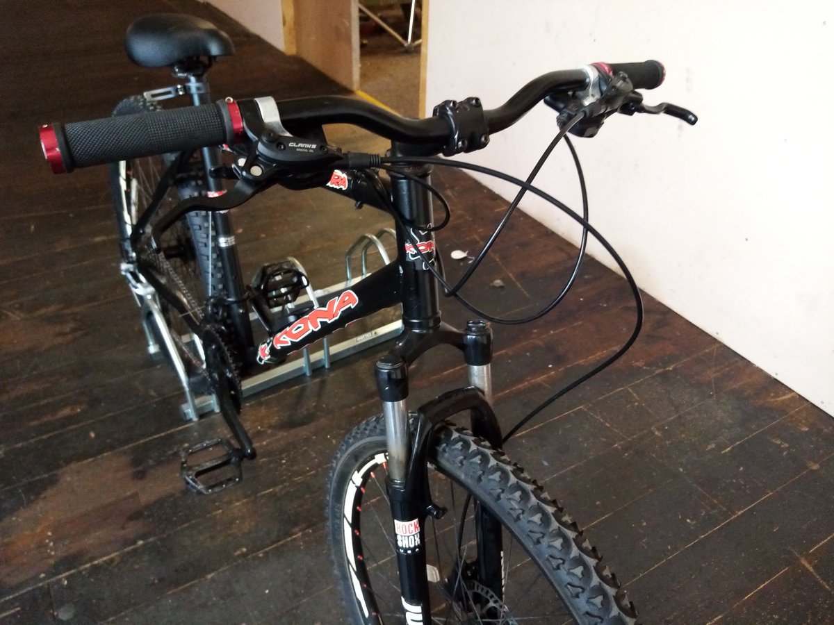 totalcycles's tweet photo. Kona Caldera mtb. 26" wheels. Rock. Shox Judy forks. @konaworld #konabikes #retrobile #calderdale https://t.co/vW5uIAU9G8