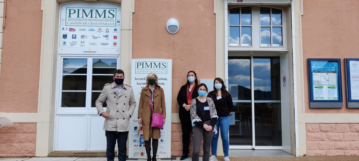 FDemeslay's tweet photo. 1Jeune=1Solution:15 recrutés en 1 an! Encore 3 postes dispos.L’Équipe s'agrandit:48 emplois locaux! Merci à nos Elus &amp; Partenaires pour leur soutien ! @EDF_BFC @enedis_bourg
@enedis_rhod @ENGIEgroup @GroupeLaPoste @Veolia_FR @GroupeSNCF @ConnectGares @MalakoffHumanis @GroupeSaur https://t.co/gWKxIVGtPt