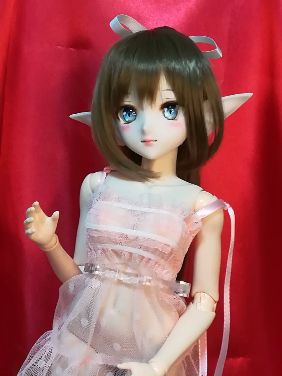 雑誌の付録のリングライト、リニューアル版買ったけどなんか光量落ちてるし色も一色はっきりしないしパワーダウンしてないかこれ 