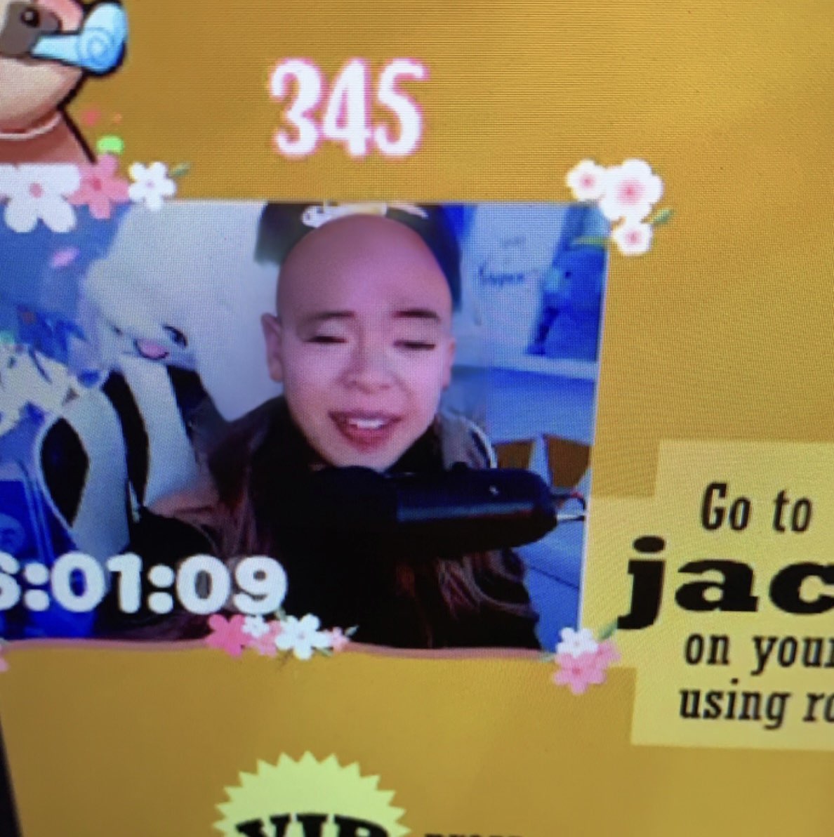 This is secretly what I've been hiding under the hat this whole time...

playing jackbox now! 💕

twitch.tv/stepharina