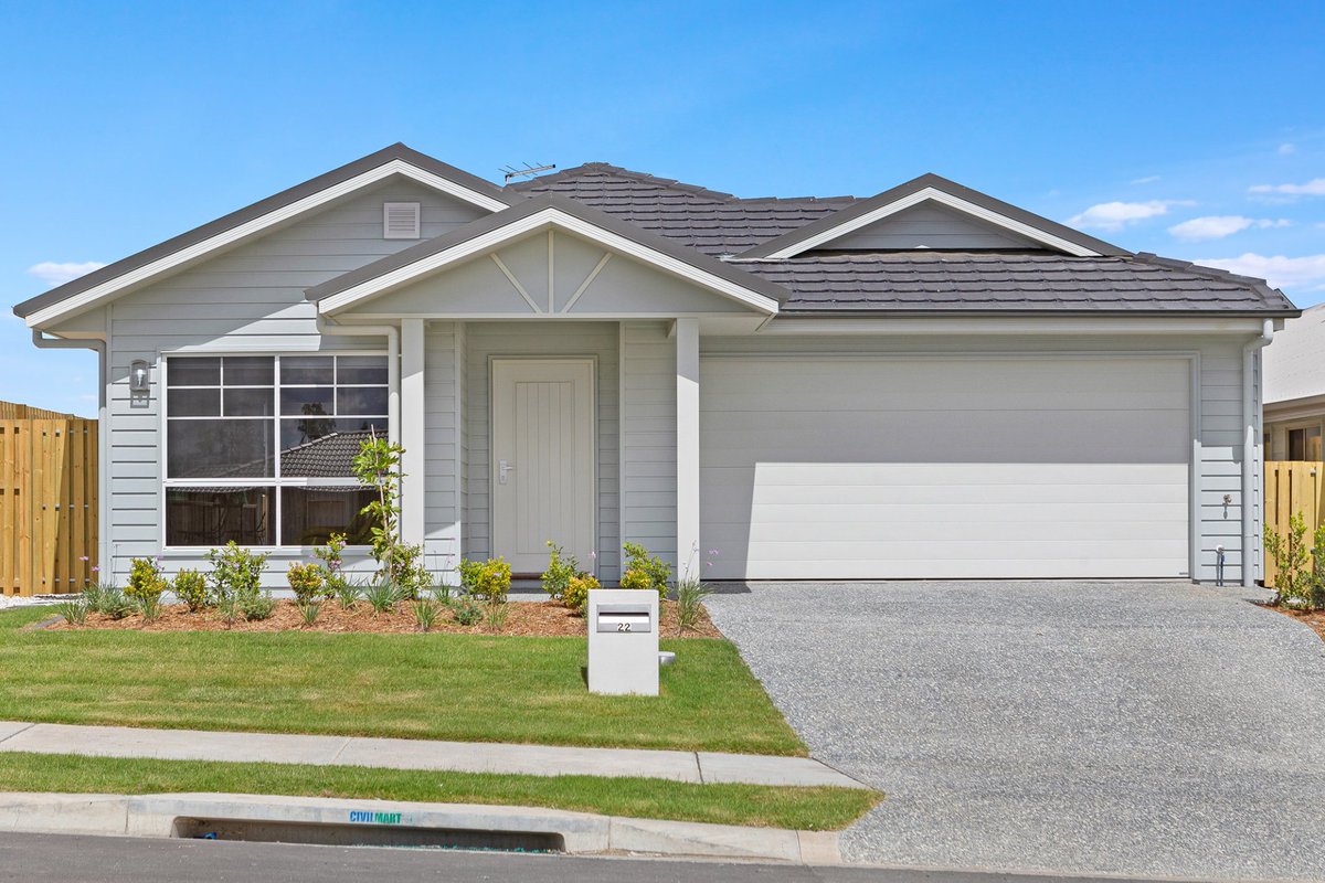 GOLD COAST PRESIDENT’S AWARD: Effortlessly bright and welcoming, The Southampton Display by Choice Homes boasts easy livability, stylish appeal and relaxed sophistication #mbawards21 #masterbuilders