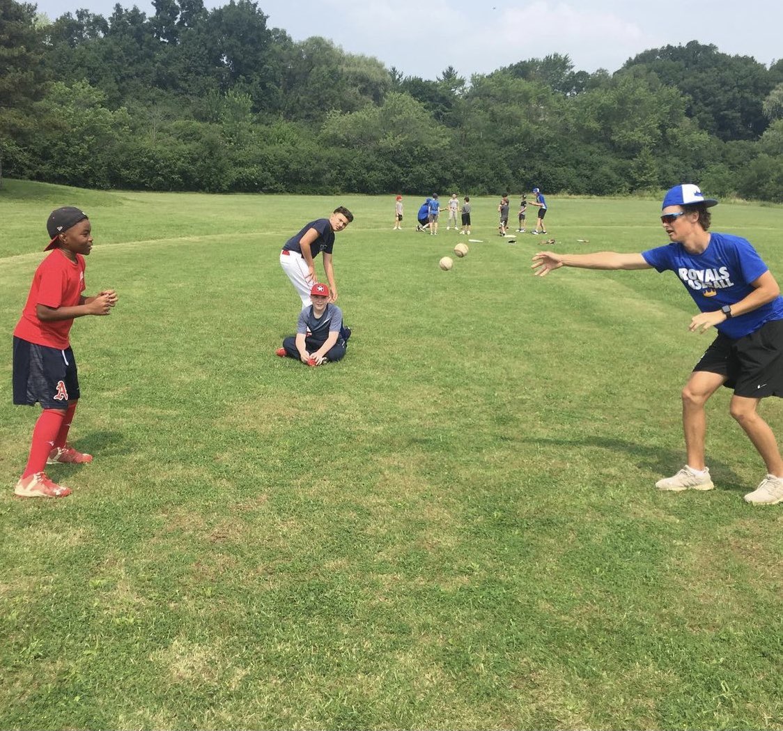 OntarioRoyals's tweet image. Week 2 of @OntarioRoyals Summer Camp is in the books! Sun, fun, and learned a ton. 

To sign up for Week 3 contact Rhys Tapper (@CoachTapperBsb) or rhystapper_24@hotmail.com