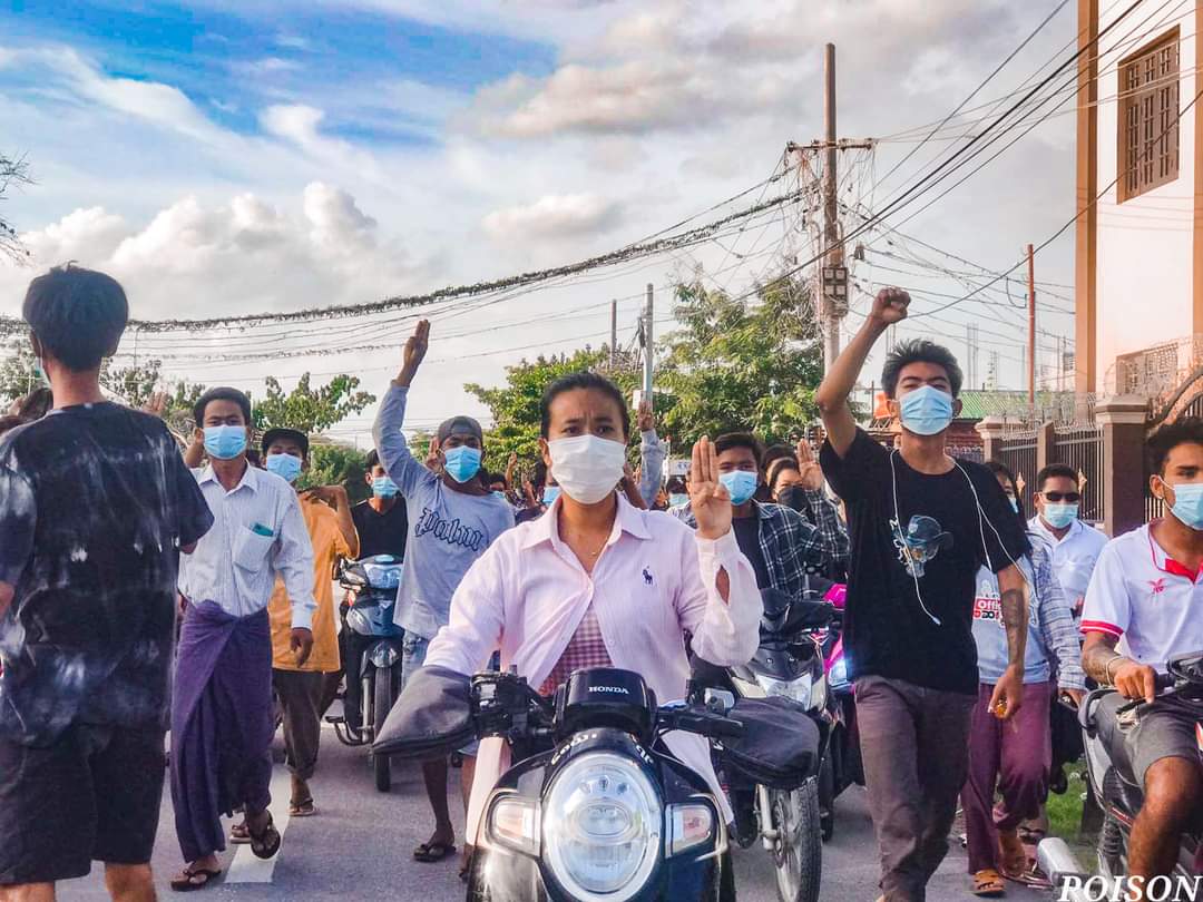 Daniel78037553's tweet photo. #Mandalay Youths Strike marched to against Military Dictatorship. 
FREE OUR PRISONERS
#ICRC_SaveMyanmarPrisoners 
#WhatsHappeningInMyanmar 
#July24Coup https://t.co/To3simOmrB