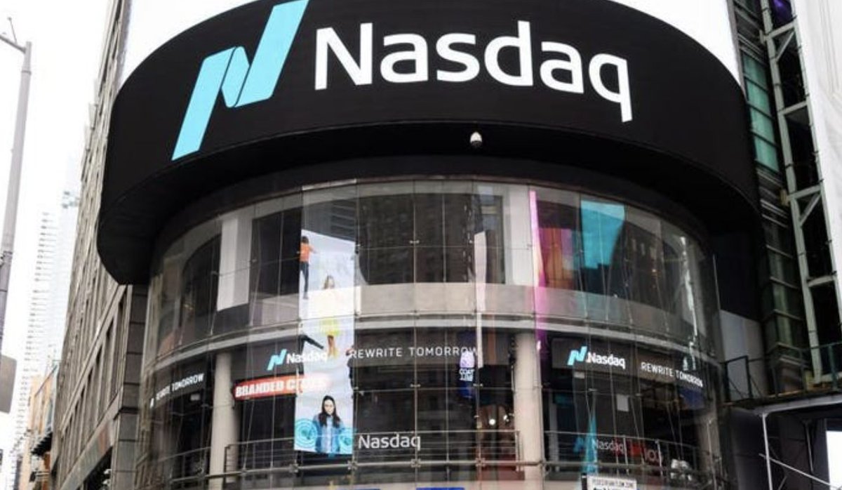 The Nasdaq composite and Nasdaq 100 indexes explained: trib.al/hNIH4nI Via <a href="/ForbesAdvisor/">Forbes Advisor</a>