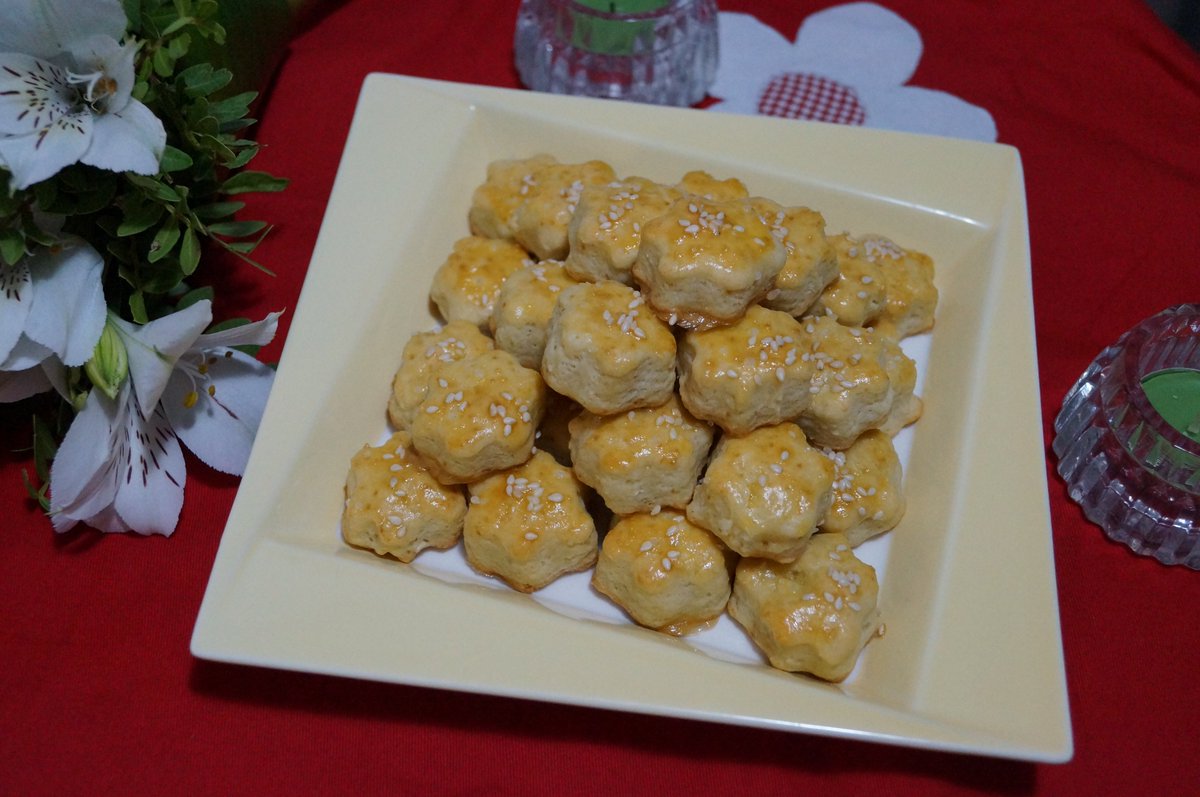 Delicious salty biscuits that made my childhood are here, check it out :)
youtube.com/watch?v=HZB6tl…