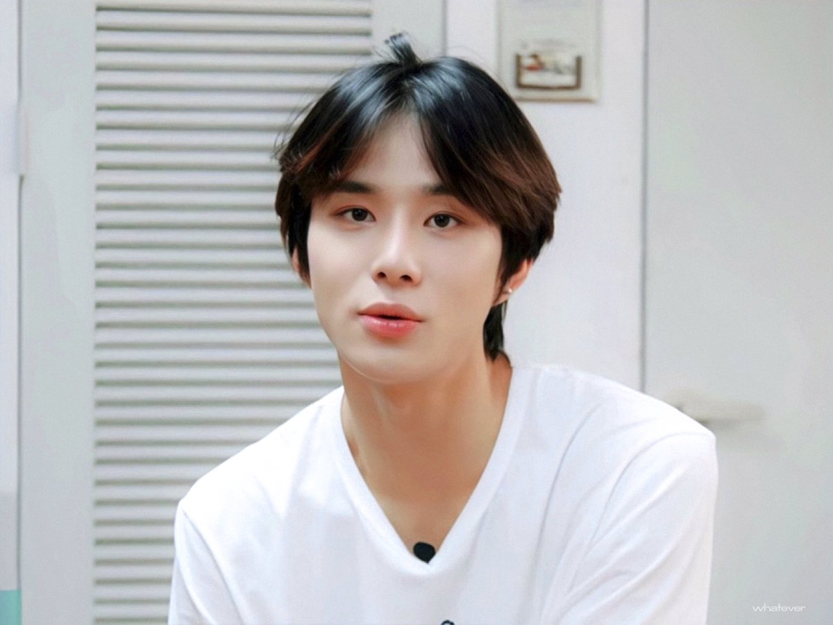 whateverzw's tweet photo. / 210724 

#정우 #JUNGWOO https://t.co/VqDh0x6vsp