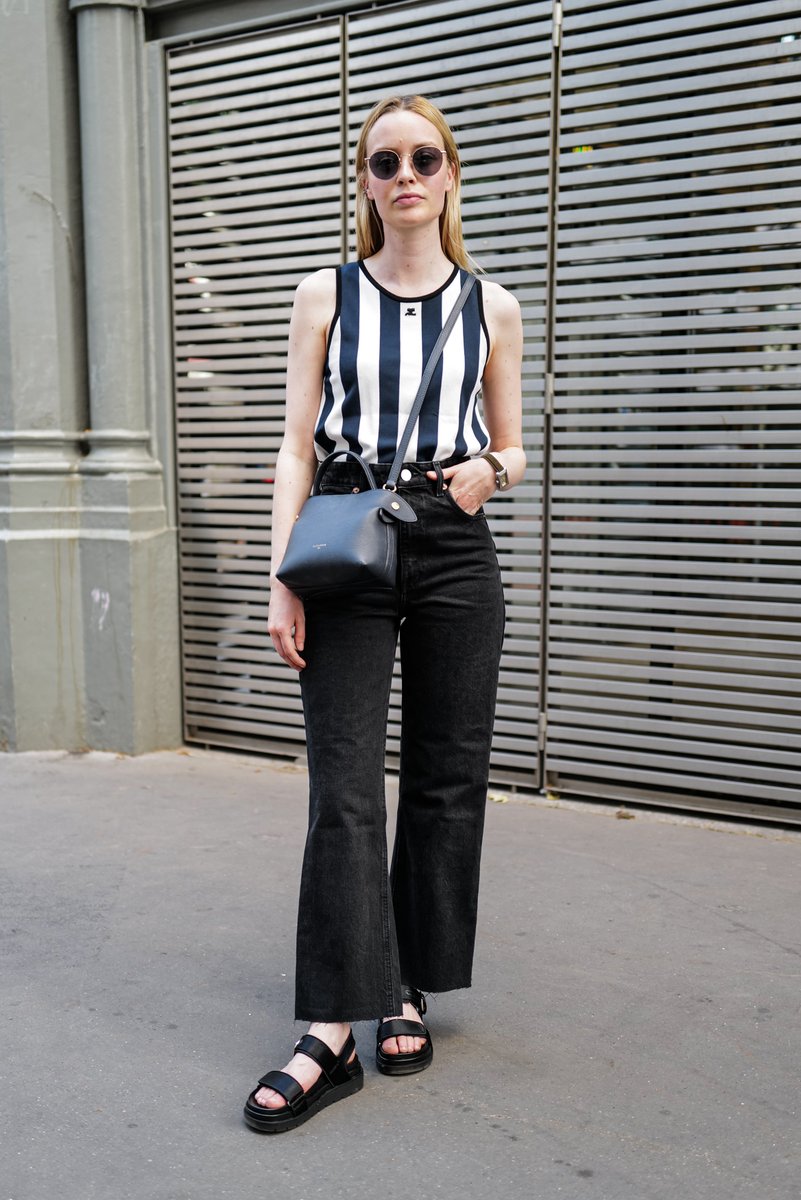 Elle Japan パリジェンヌの黄金バランス ノースリーブ ハイウエストボトムが夏のユニフォーム T Co Hp1pdebseg Elle Japan パリジェンヌの黄金バランス ノースリーブ ハイウエストボトムが夏のユニフォーム T Co Hp1pdebseg