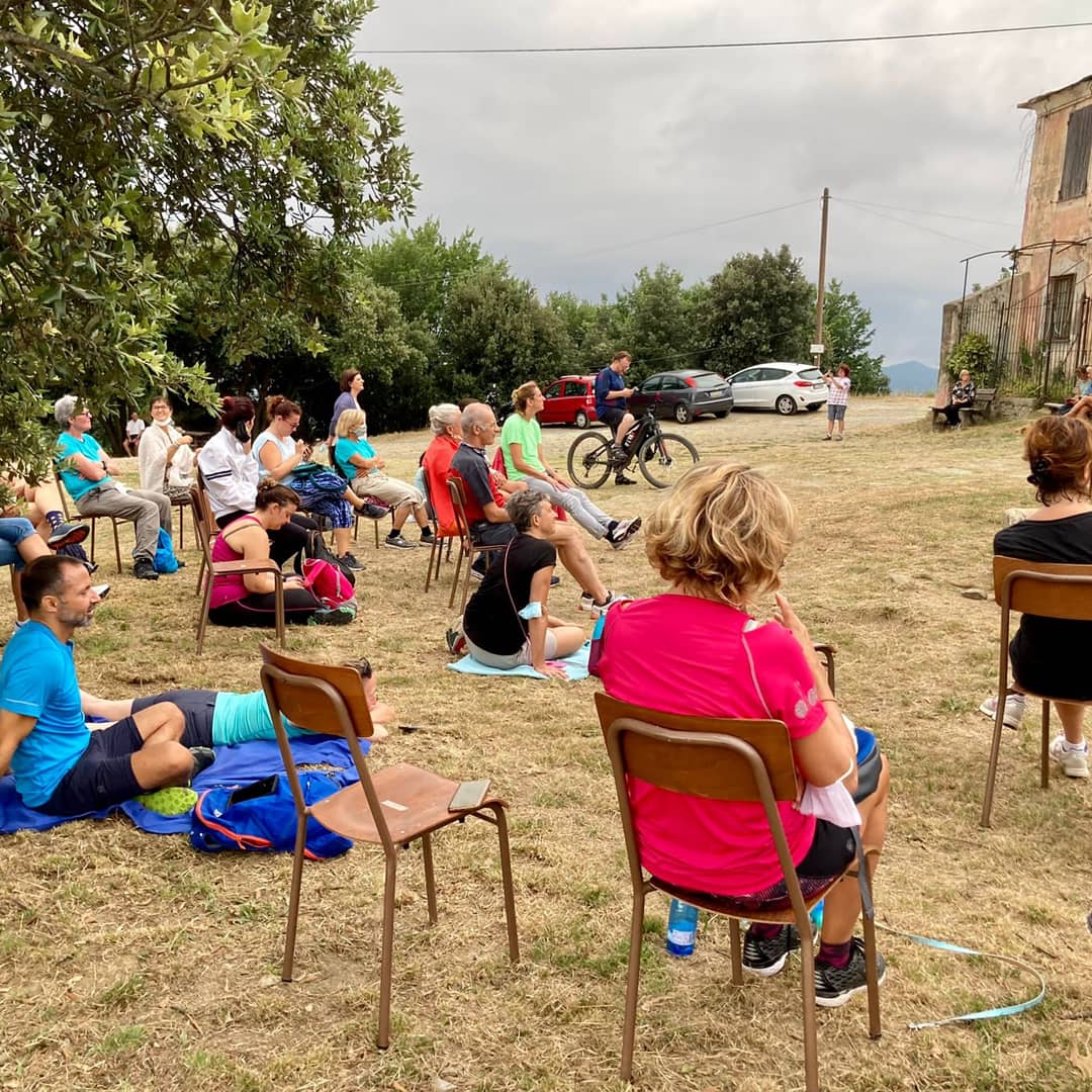 Sunrise trekking &amp; concert questa mattina nel #Beigua Geopark!
Giulia e Greta hanno accompagnato un bel gruppo di escursionisti a Castagnabuona per assistere a un concerto jazz, primo appuntamento della stagione, in collaborazione con <a href="/varazze/">Città di Varazze</a>. Ad agosto si replica!