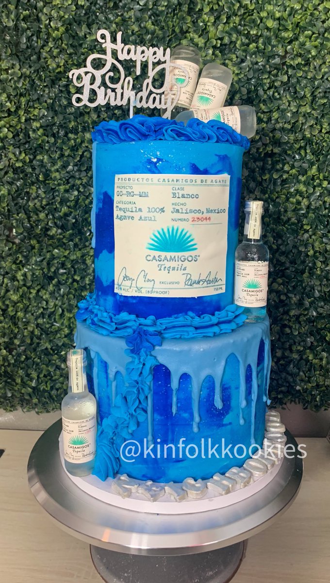 Delisaa101's tweet photo. Casamigos cake!! Shop with me! 

#casamigos #houston #houstoncakes https://t.co/KzjjBHDpQx