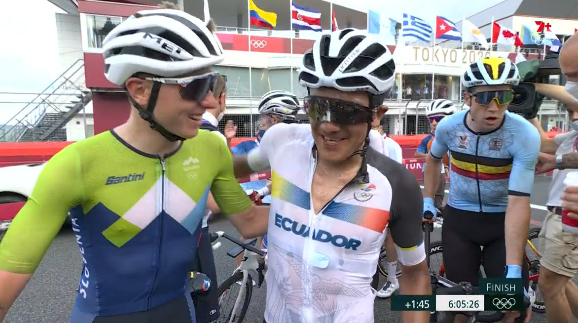 AusCycInsider's tweet photo. Well there's the podium! 
1. Carapaz
2. Van Aert
3. Pogacar

#couchpeloton #couchgames #Tokyo2020 https://t.co/AN8pN7MNOQ