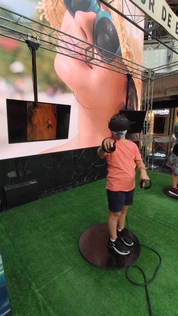 exp_factory's tweet photo. Evento con simulador virtual de escalada.
Con esta experiencia tenemos la sensación de estar en altura incluso sentir vértigo, disfrutando de espectaculares paisajes.
#ExperienceFactory #VirtualReality #VR #RealidadVirtual #RV #Eventos #escalada https://t.co/rNqfIFMbeK