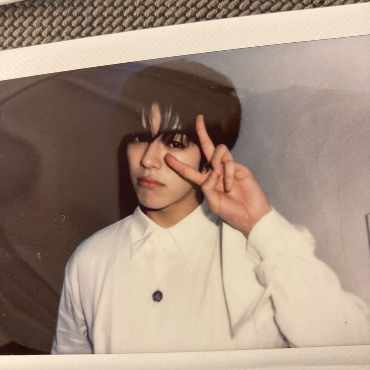 ssup, aska here!!
lgi iseng main rp twitt
let's be moots or friend !

mutual ; rt / like
fambest ; dm

[ #roleplayerindonesia #roleplayer #roleplayerkpop #roleplayerindo #roleplayertwt ]