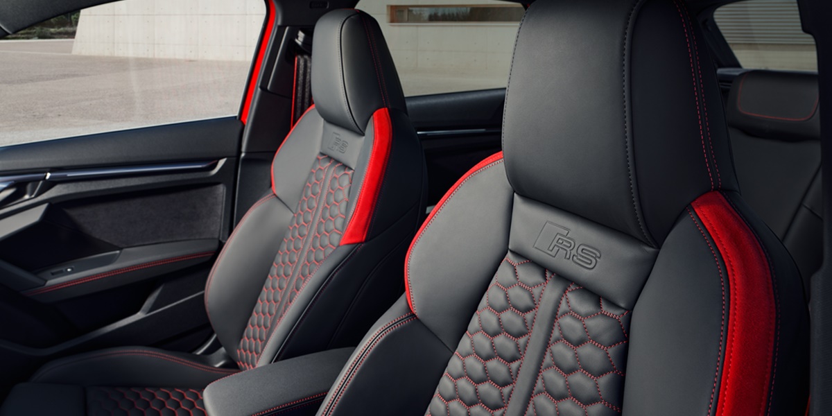 AudiOfficial's tweet photo. A thrill for the senses. The new Audi RS 3 Sportback and Audi RS 3 Sedan.

https://t.co/3pCEWHm4gq

#AudiRS3 #PerformanceIsAnAttitude
--------------------
Audi RS 3 Sportback: Fuel consumption combined: 8.8-8.3 l/100km; CO2 emissions combined: 201-190 g/km https://t.co/0boJ6J66mG