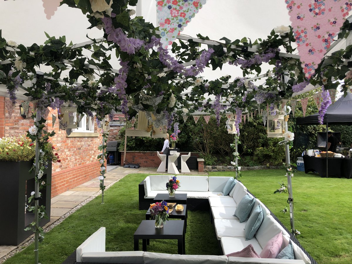 SavingEvents's tweet image. This warm weather takes us back to all of our amazing outdoor #events! ☀️

We love transforming outdoor spaces into the perfect #venue. We will help you plan every single detail of your event; you won't need to worry about a thing!

Visit our website! &amp;gt;&amp;gt; zcu.io/9crd