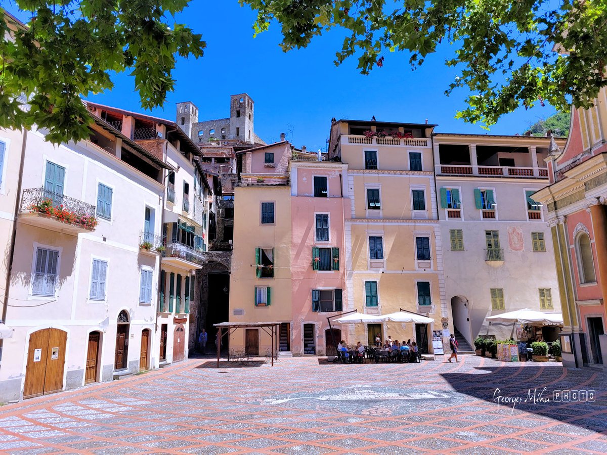 geozine_'s tweet photo. Dolceacqua Italie, Ligure
#georgesmiha #laroya #geozine #Ligurie #Ventimiglia #Vintimille #Italie #Imperia #chateaudoria #dolceacqua @comdolceacqua @RegLiguria @TurismoLiguria
#castellodoria https://t.co/HWOqVXG6oq