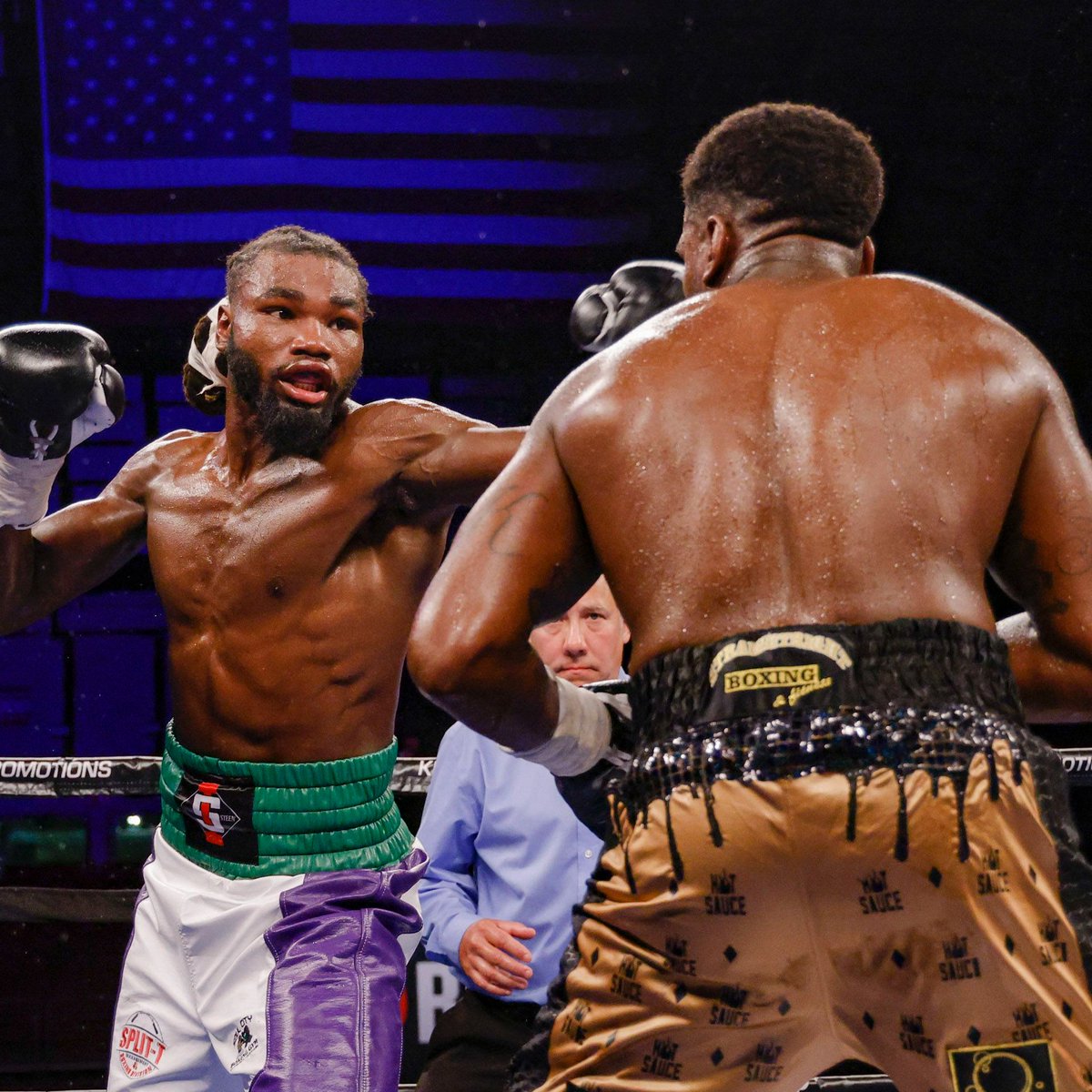 boxing_social's tweet photo. SHOBOX CELEBRATES 20 YEARS 📺
@ShowtimeBoxing's groundbreaking boxing series ‘ShoBox: The New Generation’ celebrated its 20-year anniversary in Grand Island, Nebraska last night. 🇺🇸
➡️ https://t.co/cWrqVOQJM9
🔞 @Betfred Fight Odds: https://t.co/cl7XRyATKm
#Boxing #ShoBox20 https://t.co/iwTJYbe3EX