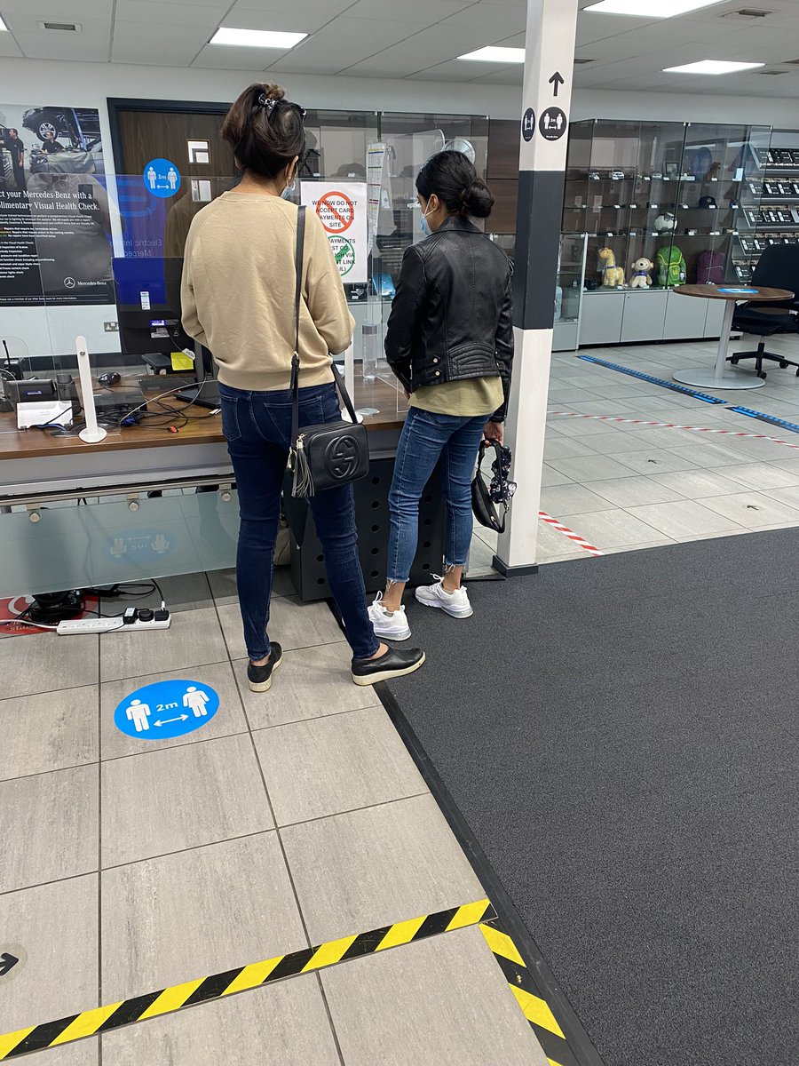 Screens working well I see. <a href="/MercedesBenzUK/">Mercedes-Benz UK</a> .. people just talking around them/leaning on them and more … #covidsafe