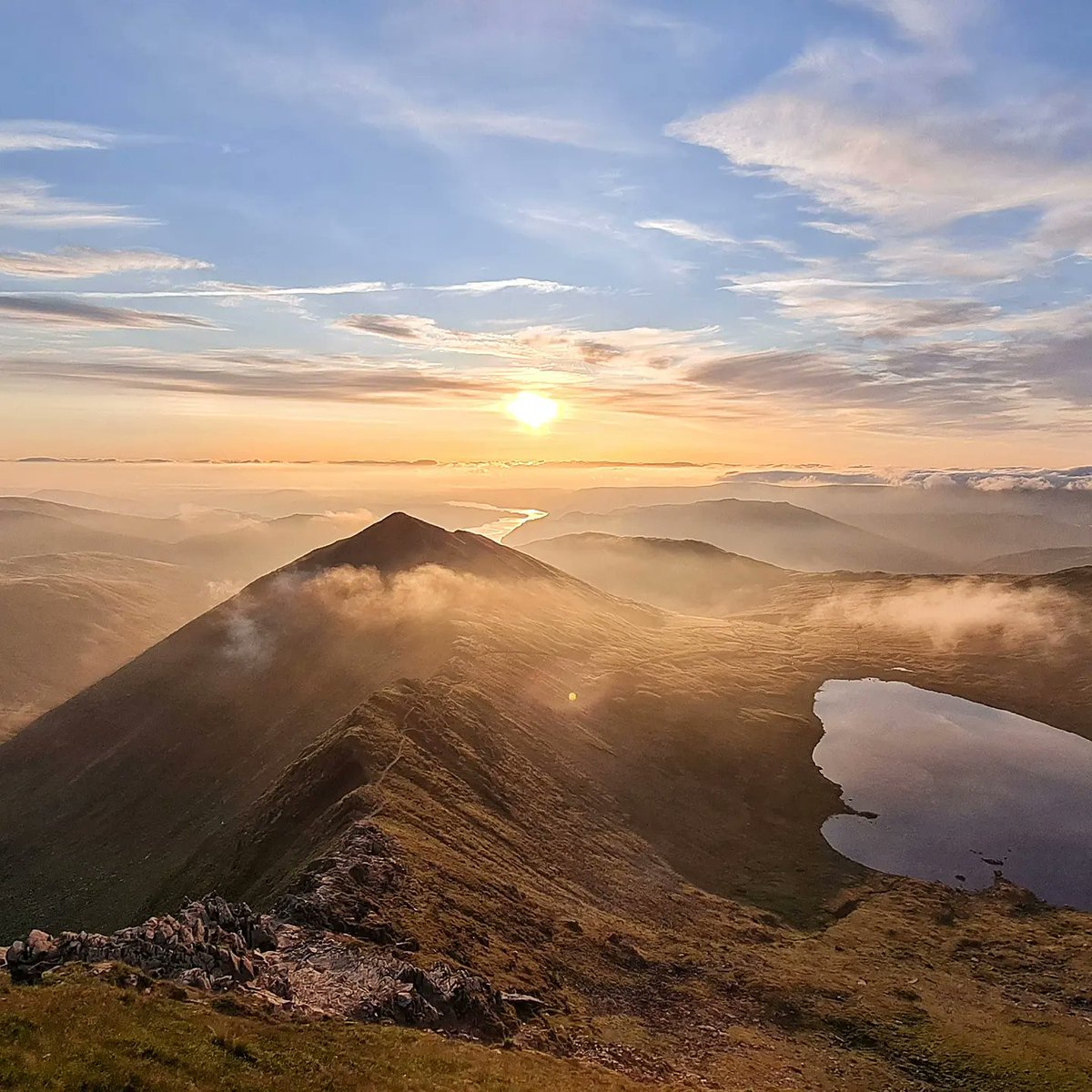 RobertProwse1's tweet photo. A glorious morning run around the Helvellyn ridges.
#LakeDistrict #cumbria #sunrise #trailrunning https://t.co/EYD8srBh7n
