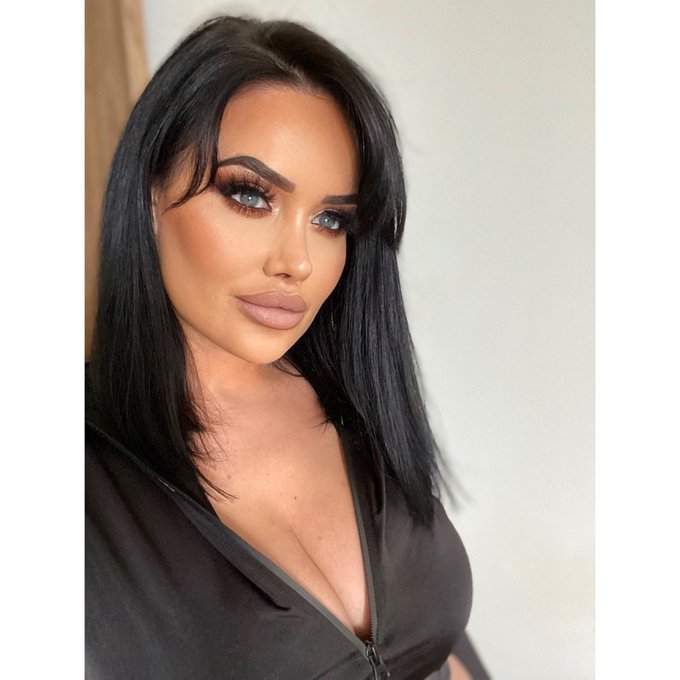 Is your type dark hair &amp; blue eyes??? RT https://t.co/5hQGzJEB57<a href="/tag/pvc"class="tags"><span>#pvc</span></a><a href="/tag/latexmodels"class="tags"><span>#latexmodels</span></a><a href="/tag/bootsnleather"class="tags"><span>#bootsnleather</span></a><a href="/tag/bootsaddict"class="tags"><span>#bootsaddict</span></a>