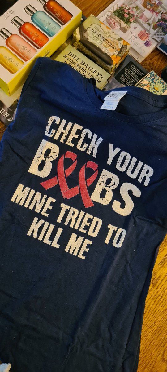 Love the birthday tee from my boys 😂 ❤